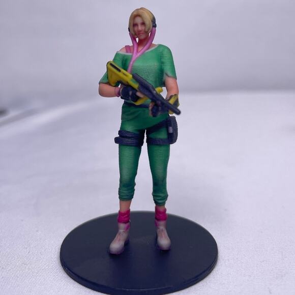 Rainbow Six Siege IQ Elite Figure w/ AUG A2 Yellow Rifle - Ubisoft Collectible - Picture 9 of 10